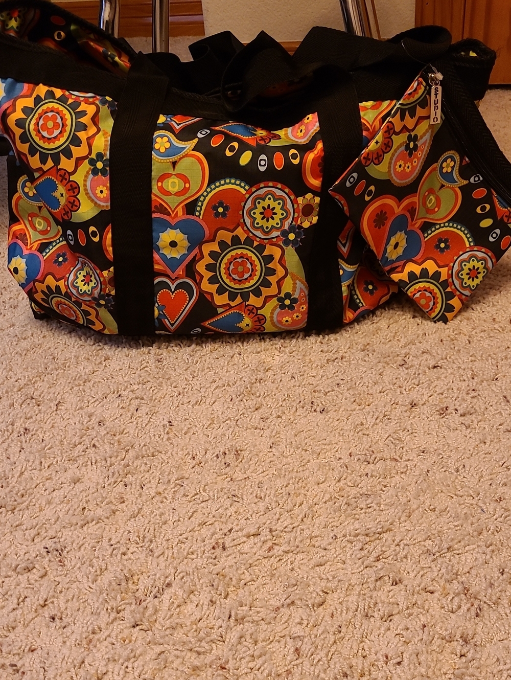 Studiosak Colorful Floral Heart Travel Tote Bag With Matching Cosmetic Bag NWOT
